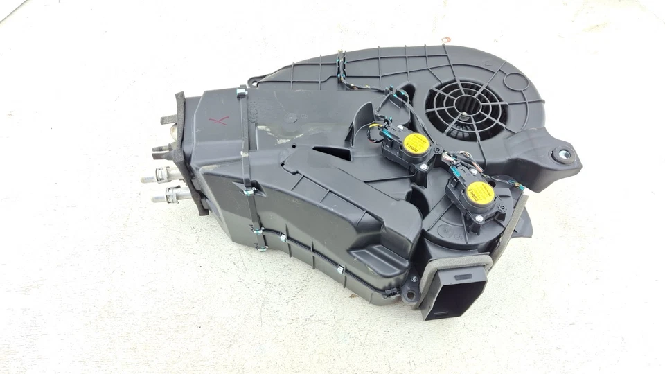 2018-2024 Buick Enclave trasero HVAC evaporador soplador carcasa del motor OEM Foto 1 de 4