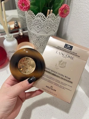 Lancome Teint Idôle Ultra Wear C.E. Iluminador transformador de piel 04 Halo Glow Foto 1 de 4