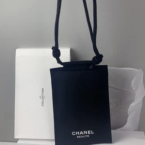CHANEL BEAUTE Smartphone Bag with Shoulder Strap Crossbody Pouch Novelty - Picture 1 of 7