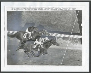 1965 - Tom Rolfe Winning the Preakness Stakes - 10"" x 8" - Imagen 1 de 1
