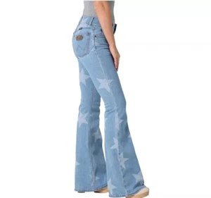 Wrangler Flare Jeans Womens 31x34 Mae Retro Star Patriotic Light Wash Rodeowear - Picture 1 of 15