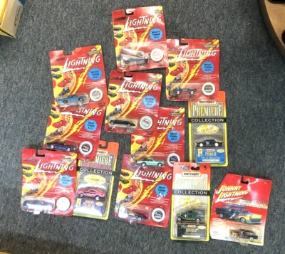 Lote de 11 coches de juguete vintage Matchbox/Johnny Lightning Foto 1 de 3