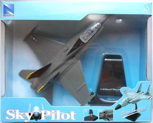 NewRay F-18 Hornet grau Neu/OVP Flugzeug-Modell McDonnell Douglas Plane Jet grey - Picture 1 of 2