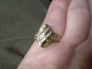 10K Yellow Gold Ladies 24 Diamond Swirl Ring        4.3 Grams - Picture 1 of 5