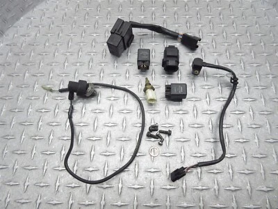 2009 08-09 Suzuki GSXR 750 GSXR750 Presión de aceite Motor Temperatura Sensor Relé Foto 1 de 4