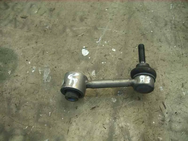 SOPORTE TRASERO DERECHO / 11296942 PARA AUDI A3 8P 1.9 TDI Foto 1 de 1