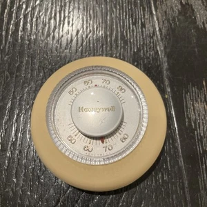 Vintage Honey Well Heat Only Thermostat - Picture 1 of 4