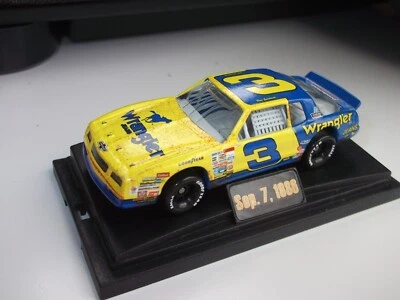 1986 #3 Dale Earnhardt Wrangler Limpiaparabrisas La Película Versión de carreras 1/64 Foto 1 de 4