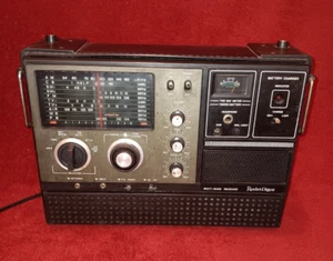 Receptor multibanda vintage Readers Digest RDA-127 funcionando por favor lee - Imagen 1 de 16