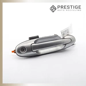 2001-2007 TOYOTA SEQUOIA Door Handle Exterior Front Right 69210-60070 Silver OEM - Picture 1 of 7