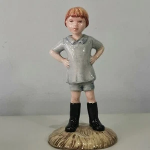 Royal Doulton Christopher Robin Winnie The Pooh Disney Ornament - Picture 1 of 6