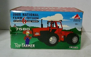 1/32Ertl Allis Chalmers 7580 Tractor 2008 Farm Show in box. - Picture 1 of 13