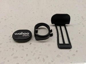 Wahoo RPM Speed Sensor Bluetooth Ant+ with wheel mount - Picture 1 of 5