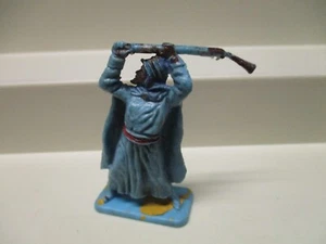VTG Crescent Arab Blue Raised Rifle 54mm Plastic Army men Figure Toy Soldier H29 - Picture 1 of 4