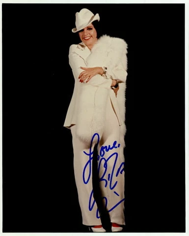 Liza Minnelli signed 8x10 photo In-person Cover