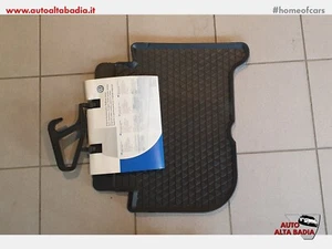 Tappetini posteriori originali in gomma VW Touran 2006/2012 - Foto 1 di 3