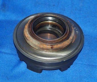 1969 Rolls Royce Silver Shadow 4 Speed Transmission Gearbox Front Oil Pump Nice - Image 1 of 4