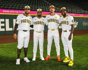 16x20 Photo ROBERT SUAREZ, LUIS ARRAEZ, JACKSON MERRILL, JURICKSON PROFAR Padres - Picture 1 of 1