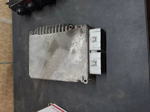 2002 CHRYSLER SEBRING ENGINE COMPUTER CONTROL MODULE P04606801AA OEM - Picture 1 of 3