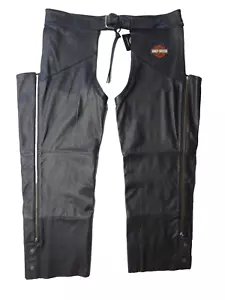 NWT Harley Davidson 3XL 30" Bar & Shield Stock Leather Chaps Riding Gear HD Zip - Foto 1 di 20