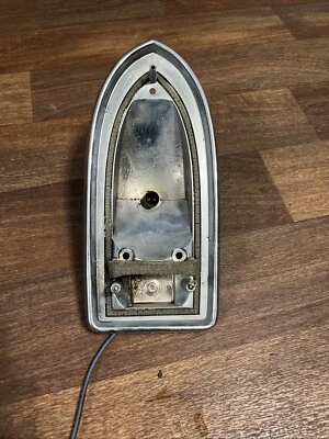 1960 AMC Rambler Super Six / Wagon 尾灯外壳 — 第 1/4 张图片