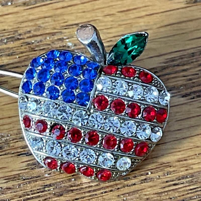 Bandera de manzana pasador joyería para el cabello pedrería tono plateado rojo patriótico vintage 1 Foto 1 de 4