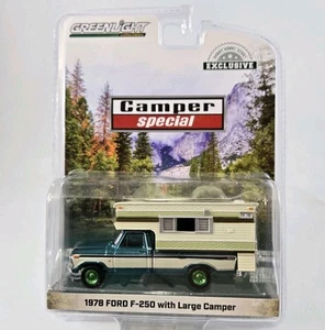 Greenlight Camper Special 1978 Ford F-250 con grande camper verde macchina pressofusa - Foto 1 di 6