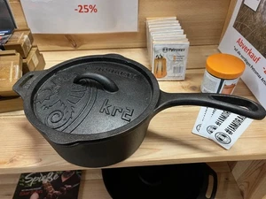 Petromax KR2 gusseiserne Kasserolle mit Deckel Induktion Kochgeschirr Camping - Bild 1 von 2