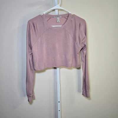 Forever 21 ladies Cropped  Raw Hem Long Sleeve Pullover Mauve Top sz Small - Image 1 of 3