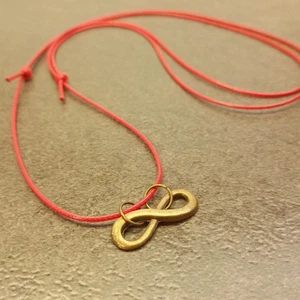 Red String Charm Pendant Necklace Gift Men Women Surfer Boho Luck Fate Spiritual - Picture 1 of 4