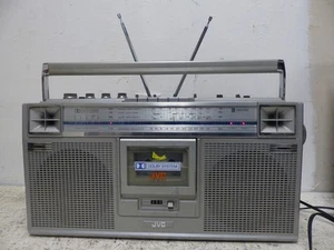 Vintage 1980s JVC RC-656JW Biphonic AM FM Cassette Boombox w Cord Radio Works - Picture 1 of 13