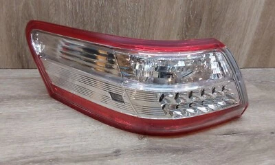 Conjunto de luces traseras LH 2010-2011 Toyota Camry OEM Foto 1 de 4