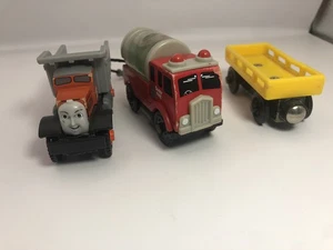 Thomas & Friends Sofie Water Tanker & Max & Flatbed Wooden Railway Train - Picture 1 of 5