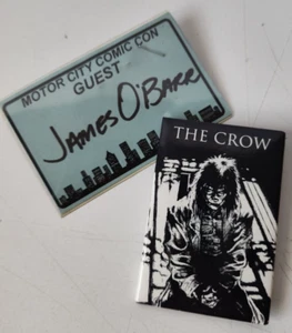 MOTOR CITY COMIC CON VINTAGE JAMES O'BARR GUEST TAG AND THE CROW TUNDRA BUTTON - Picture 1 of 9