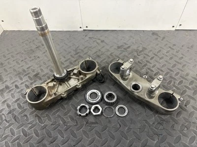 2009 08-09 YZ250F YZ 250F Juego de abrazaderas de árbol triple vástago de dirección horquilla soporte Foto 1 de 4