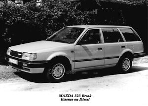 MAZDA 323 Break Essence ou Diesel, Photo de presse originale N/B 13x17 cm