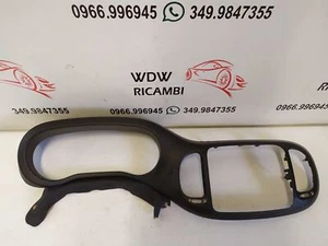 735526475 CORNICE MODANATURA CRUSCOTTO CENTRALE QUADRO FIAT 500L USATO - Imagen 1 de 8