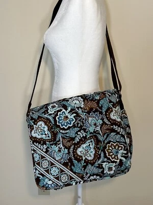 Bolso Mensajero Vera Bradley Java Azul y Marrón Estampado Paisley Solapa Grande Foto 1 de 4