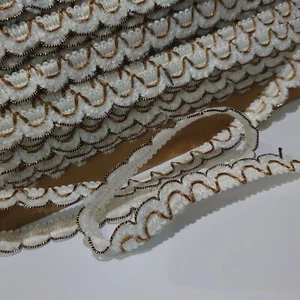 FULL CARD 23 metres of VINTAGE upholstery white/gold 16mm wide Braid Trim - Picture 1 of 4