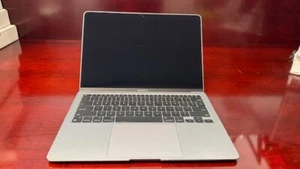 Apple MacBook Air 13" (1TB SSD, Apple M1,  16GB) - Space Gray - Cosmetic issues - Afbeelding 1 van 6