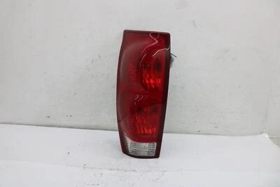 Задний фонарь в сборе левый СО СТОРОНЫ ВОДИТЕЛЯ 4DR-PU CHEVY AVALANCHE 1500 2004 - Изображение 1 из 4