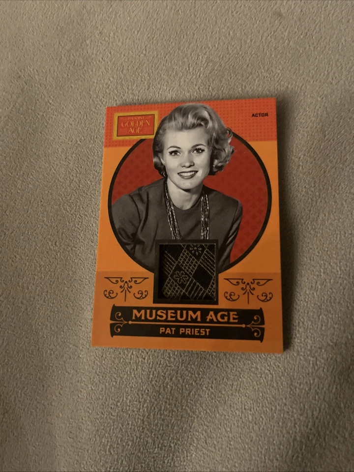 2014 帕尼尼黄金时代专利牧师 #24 博物馆年龄补丁遗物玛丽莲·蒙斯特 — 第 1/2 张图片