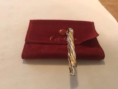 ESTATE AUTHENTIC CARTIER PANTHER 18 KARAT TRI  GOLD TIE CLIP TIE CLASP   - Image 1 of 4