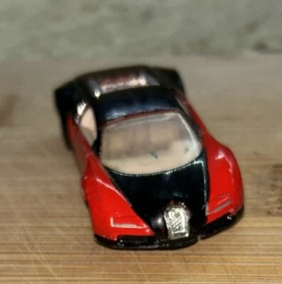 Hot Wheels Bugatti Veyron Red Black 2002 Sportscar Vintage Collectable Diecast - Image 1 of 4
