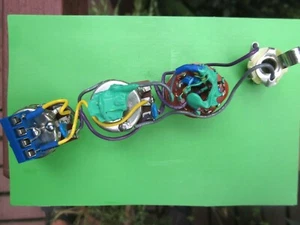 Solderless Jazz Bass Harness 12 Way Varitone w/choke CTS Solid Shaft Pots - Picture 1 of 2