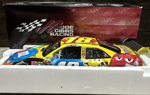 2010 Kyle Busch M&M’s Toyota Camry COT 1/24 Action Nascar Diecast - Picture 1 of 5