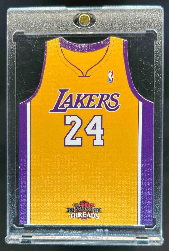 2010-11 Panini Threads Kobe Bryant Team Away #22 Lakers - Image 1 of 2