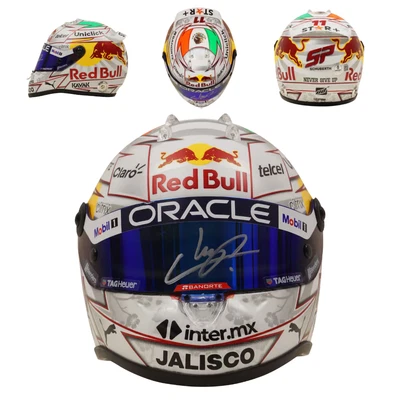 Capacete RedBull Sergio Perez 2022 assinado Japão F1 escala 1:2 com certificado de autenticidade Beckett - Imagem 1 de 4