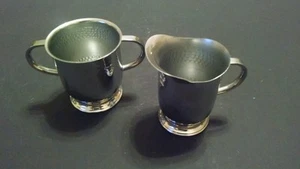 Vintage Hammered Shiny Silver Aluminum Sugar Bowl And Creamer Set. Unbranded - Picture 1 of 5