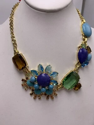 Collar llamativo de piedra azul tono dorado Carolee de $250 S3-1 Foto 1 de 4